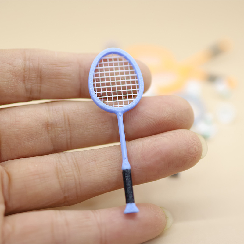 Badminton House - 1 زوج 1:12 دمية محاكاة مضرب